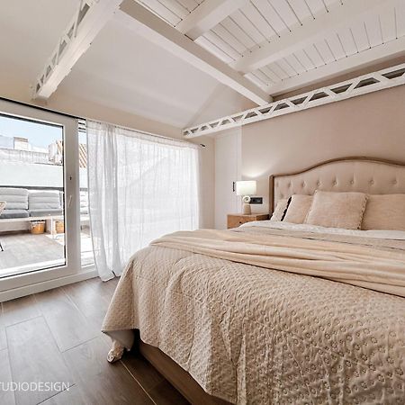 Ferienwohnung Luxe At The Clouds Of Madrid! Atico C Fuencarral Exterior foto