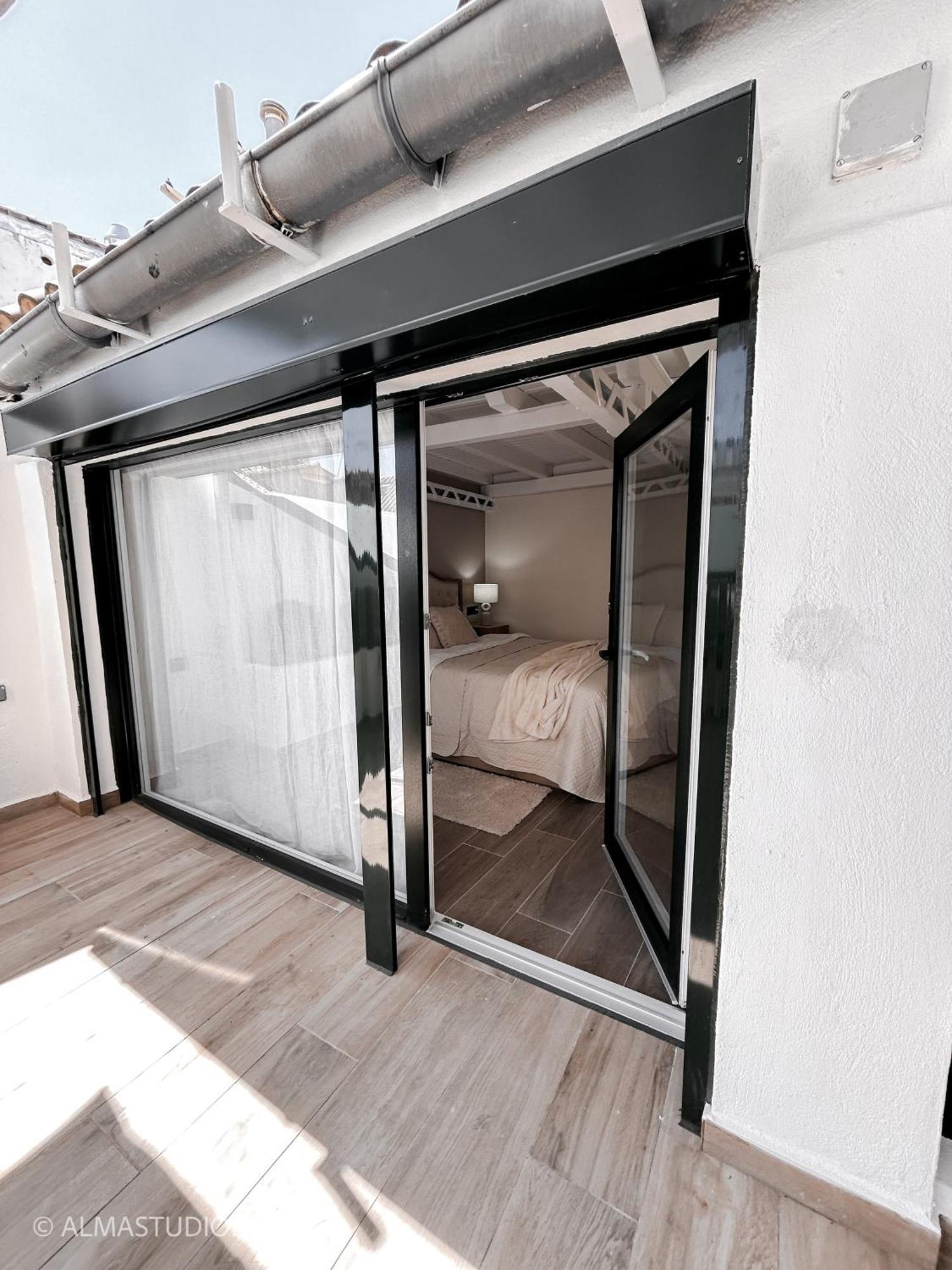 Ferienwohnung Luxe At The Clouds Of Madrid! Atico C Fuencarral Exterior foto